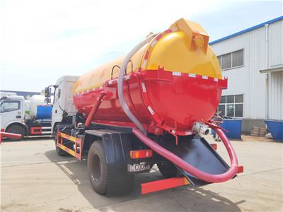 10立方糞污運輸車 高效解決養殖場畜禽糞便處理難題