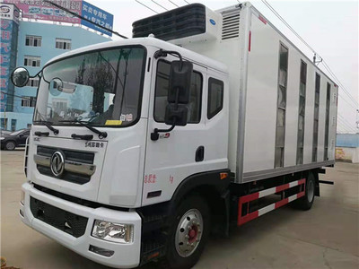 東風多利卡D9雛禽運輸車與吸污車，專業車輛一站式解決方案